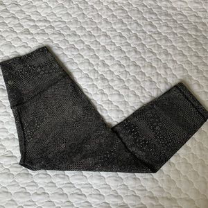 Lululemon leggings!